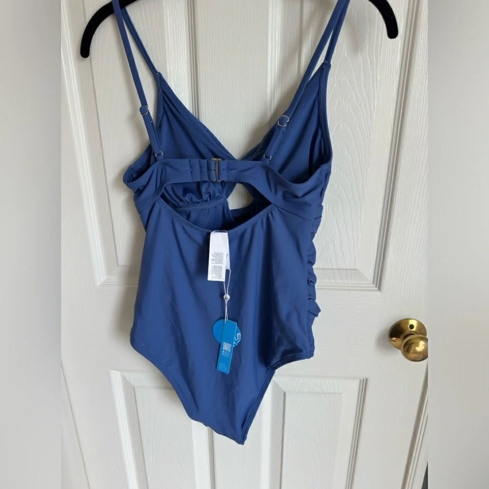 Cupshe NWT Womens One‎ Piece Blue Flattering Swimsuit Size Small